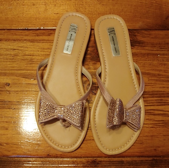 INC International Concepts Shoes - Pink bow flip flops